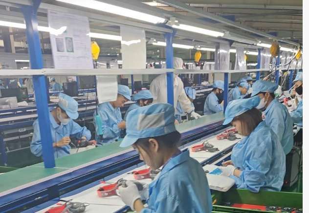 ラインでの組立作業